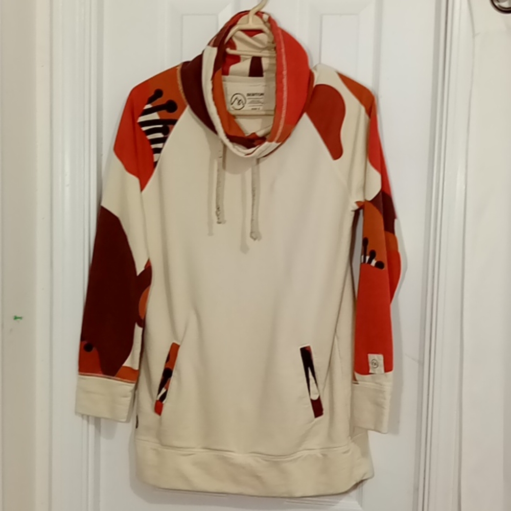 Burton Women's Poppy T-neck Size Small Excellent Condition.